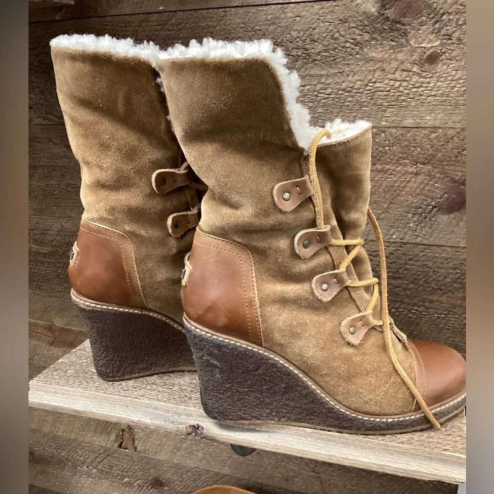 Australia Luxe Collective “Mona” Suede Shearling Wedge Boots – Size 8